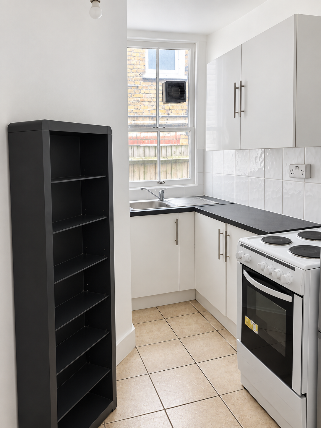 Large Garden Studio with Separate Kitchen, Croxted Road, SE24